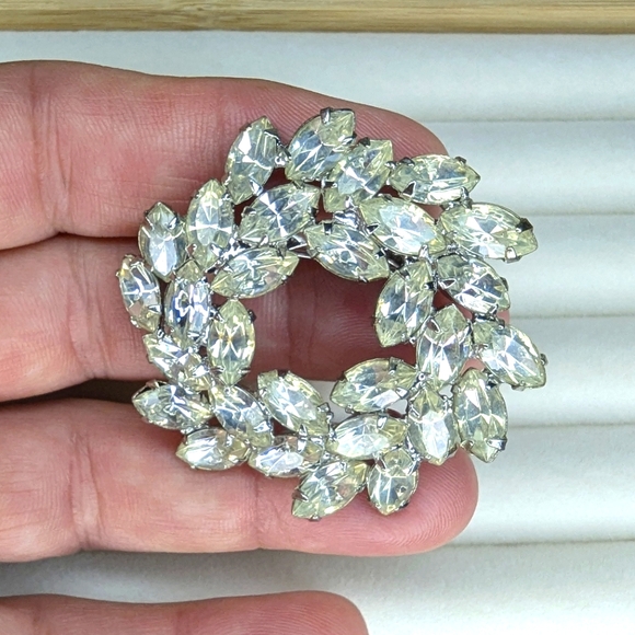 Vintage Silver Tone Rhinestone Pin Brooch - Picture 7 of 7